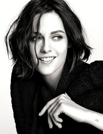 kristen stewart成为香奈儿2016眼部彩妆代言人