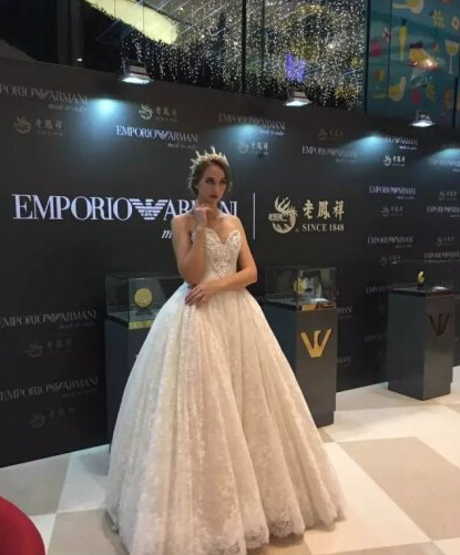 老凤祥婚纱_老凤祥黄金首饰