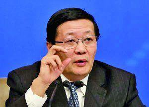 楼继伟：政治上的不确定性通过金融市场波动放大难避免