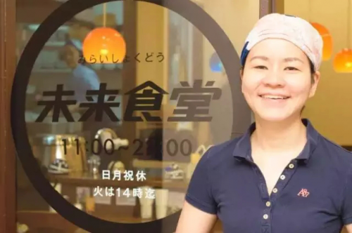 每天只卖一道菜 月入120万 创富团队值得学习