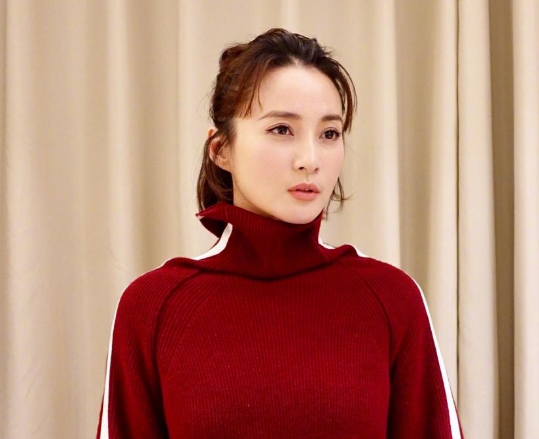 42岁蒋勤勤宣布怀二胎 这下虎儿有伴儿了!
