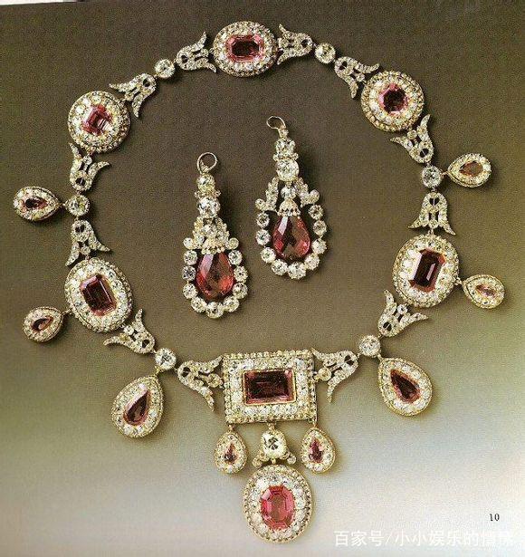 悉数欧洲王室那些奢华耀眼的珠宝首饰-第3页