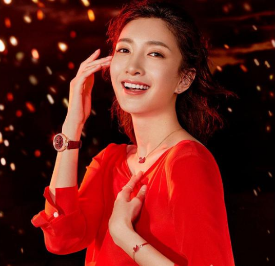 施华洛世奇闪耀推出2019中国新年系列