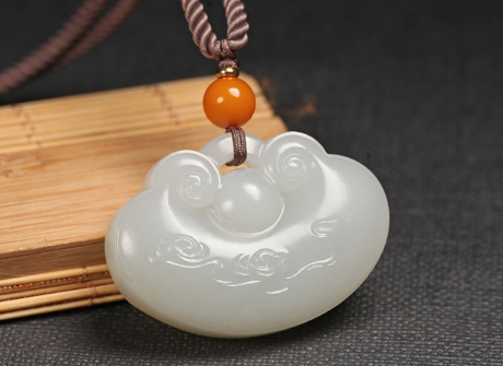 "白玉子料-如意平安锁"和田玉最新价格