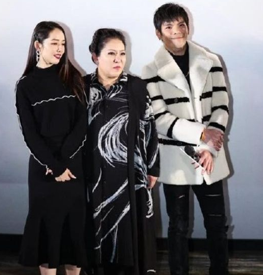 郭碧婷小肚凸起疑似怀孕?向佐否认:应该还没