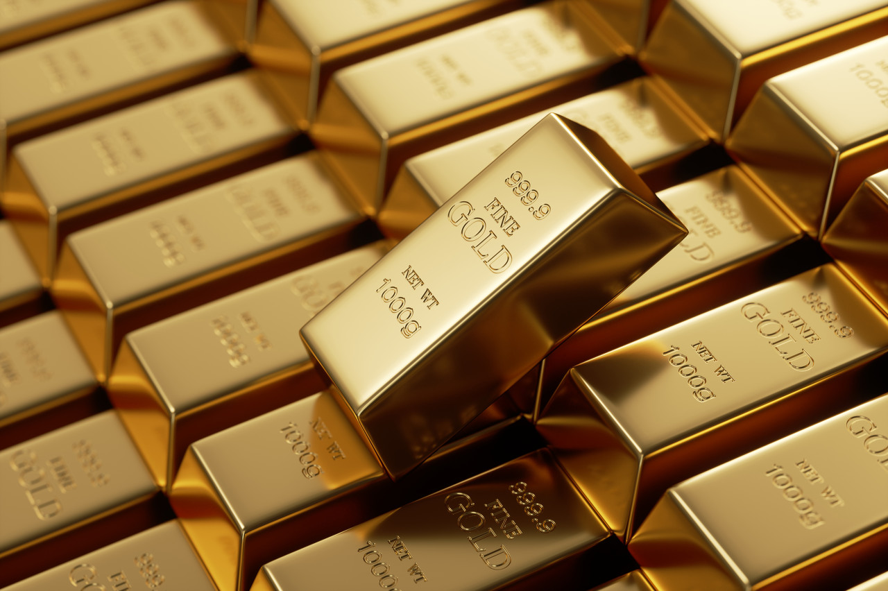 IMF下调今年全球增长预期 现货黄金小幅下跌