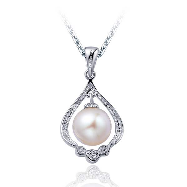 周大福年青系列珍珠吊坠图片_珠宝图片