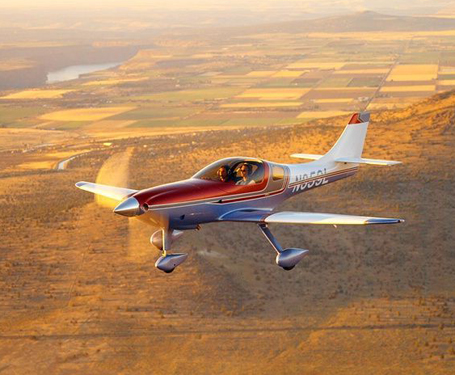 美国lancair公司设计制造的双座轻型飞机legacy fg