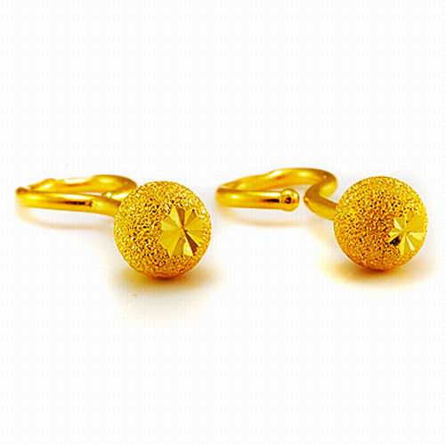 伟德bv1946官网-金价疯涨又震荡备婚人的五金梦为什么纷纷缩水成三金？