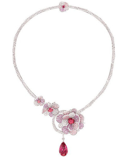 香奈儿chanel高级珠宝的山茶花情结