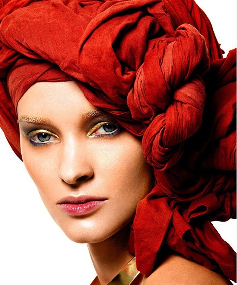 《qvest》杂志彩妆大片