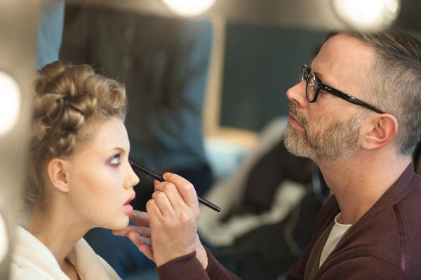 ysl 推出全新限量版「紫醉金迷」夏季彩妆