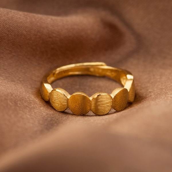 潮宏基圈圈光环足金活圈口戒指图片_珠宝图片