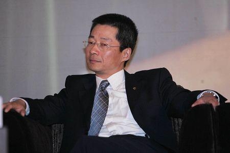 交通银行执行董事,副行长钱文挥