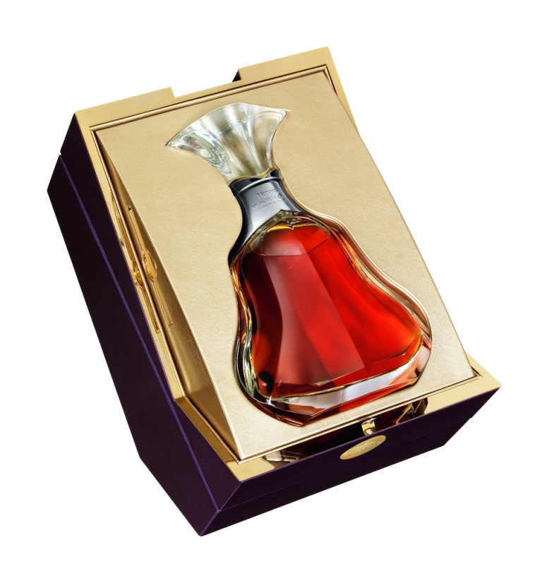 轩尼诗皇禧"禧悦纪"带您重温欧洲皇室之禧悦典范