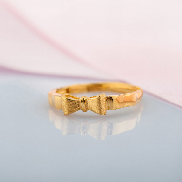 潮宏基蝶之爱足金活圈口戒指图片珠宝图片