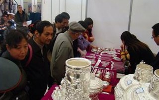 白银区间盘整 或将破位上涨