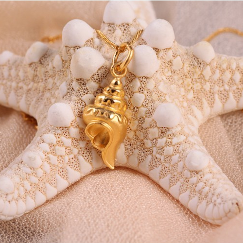 明牌珠宝千足金海洋系列海螺吊坠图片_珠宝图片