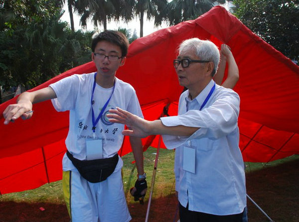 中国轻型飞机首飞第一人:荣获终身成就奖