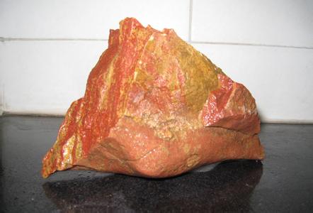 泗滨砭石的颜色介绍