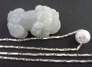 多头遭受打击 白银过山车