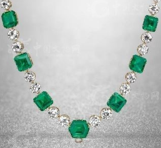 卡地亚祖母绿钻石项链将亮相佳士得拍卖