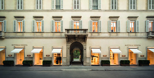 葆蝶家位于米兰的全球最大旗舰店开张