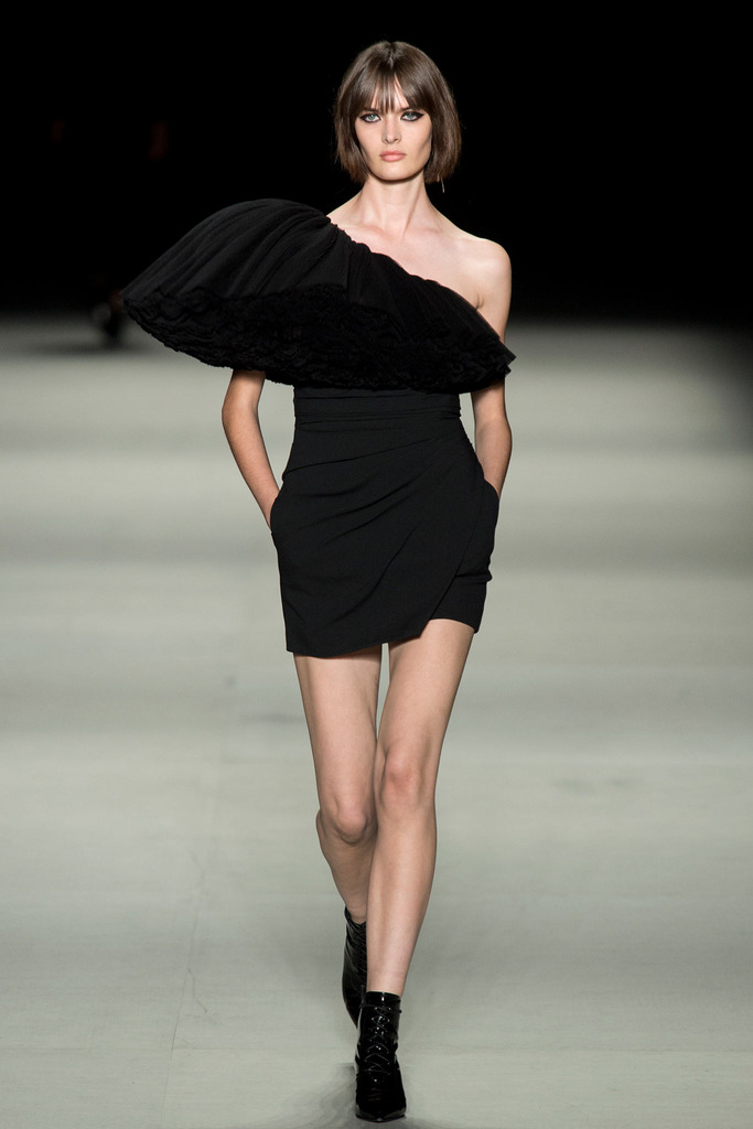 saint laurent(圣罗兰)巴黎2014春夏系列时装秀