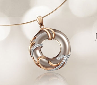 潮宏基推出“紫气东来”原创珠宝系列