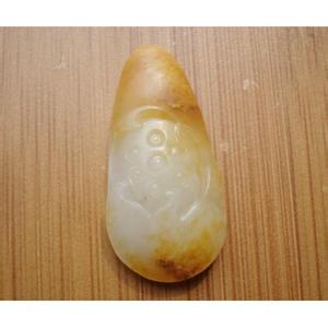 乾隆皇帝非常喜爱和田玉器