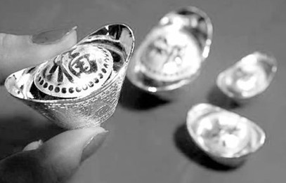 美数据喜忧参半 白银宽幅震荡