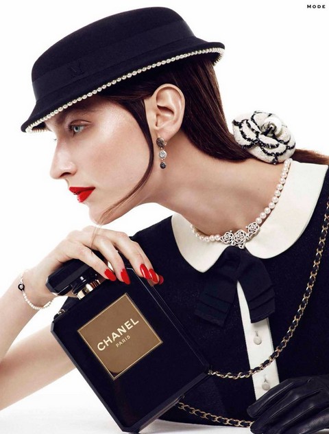 花&hellip;&hellip;,当chanel香奈儿时装中所有的经典元素集结在一起