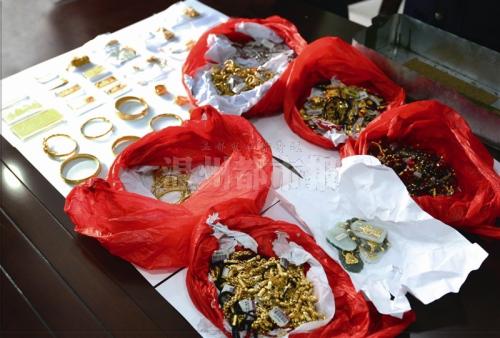 瑞安金店抢劫杀人案告破 珠宝首饰被藏茅厕