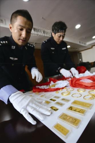 瑞安金店抢劫杀人案告破 珠宝首饰被藏茅厕