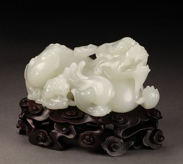 如何区别西峡玉与和田玉器