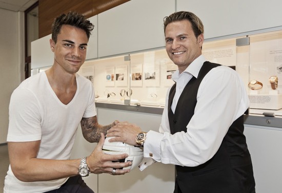 致胜利者 宝齐莱腕表与瑞士国家足球队强强联