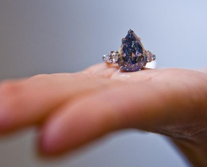 13.22克拉鲜彩蓝色钻石将被拍卖