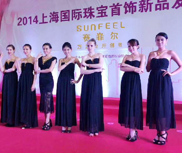 赛菲尔珠宝“盛开·花韵”新品发布