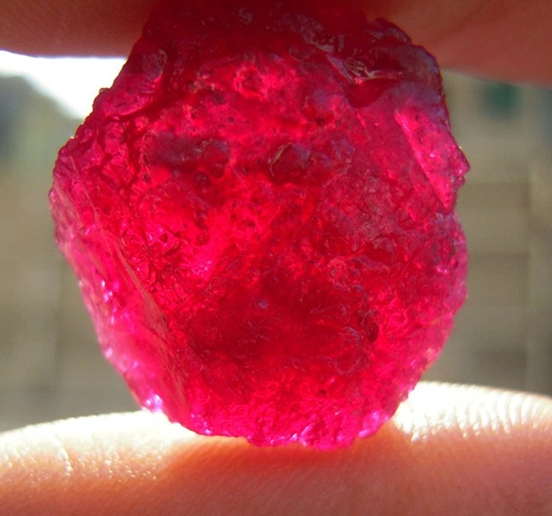 缅甸抹谷红宝石
