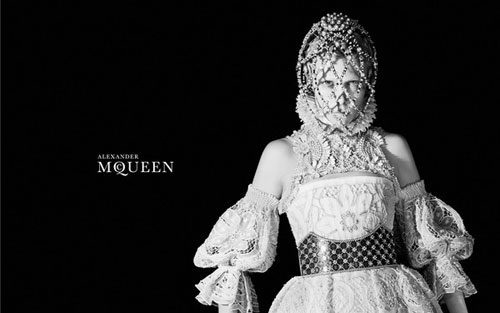 alexander mcqueen 在東京開設第一間旗艦店