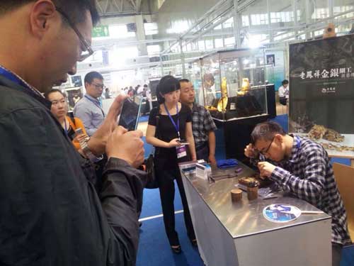 老凤祥携精品荟萃第三届中国哈尔滨国际珠宝玉石博览会