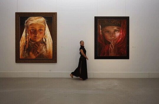 当代中国写实油 画十人展在万荷美术馆开幕