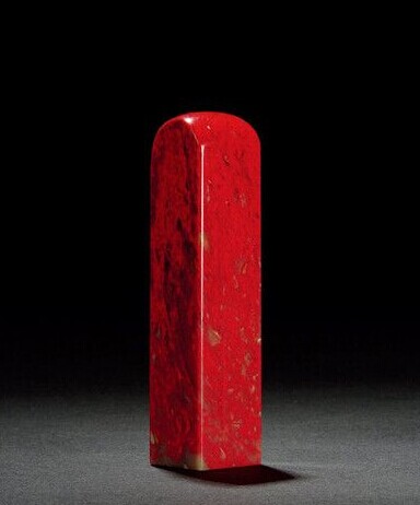 鸡血石在收藏市场上备受追捧 价格不断走高