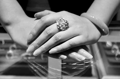 沈阳实物黄金市场促销力度加大 销量仍未见起色