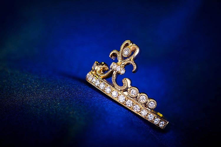 佐卡伊黄18k金钻石女戒结婚戒指图片_珠宝图片