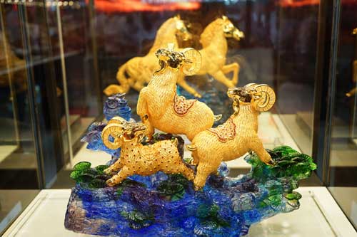 百年品牌萃华金店倾情还原皇室大婚展