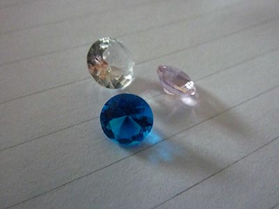 人造水晶和天然水晶的区别