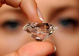 如何辨别钻石真假