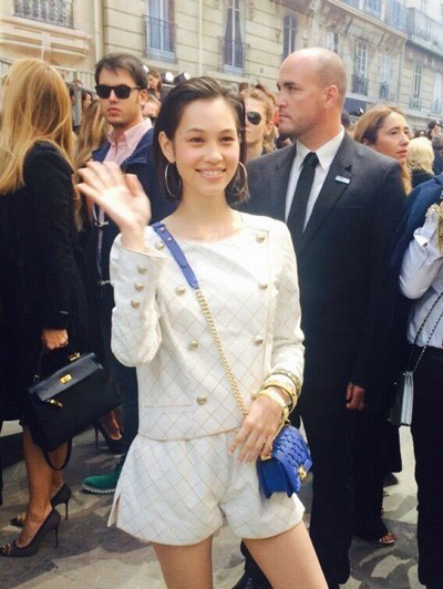 权志龙水原希子相约现身香奈儿秀场 韩火火成陪衬