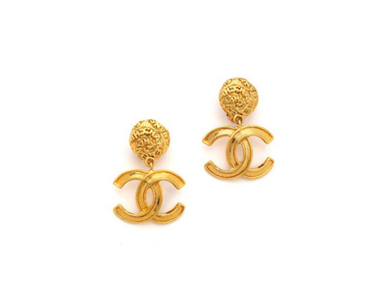 chanel(香奈儿)推出全新系列复古耳环
